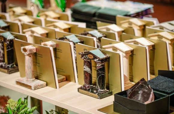 Pillar Contractor and AmberStone Hotels receive awards at the “Best Building of the Year 2023” competition